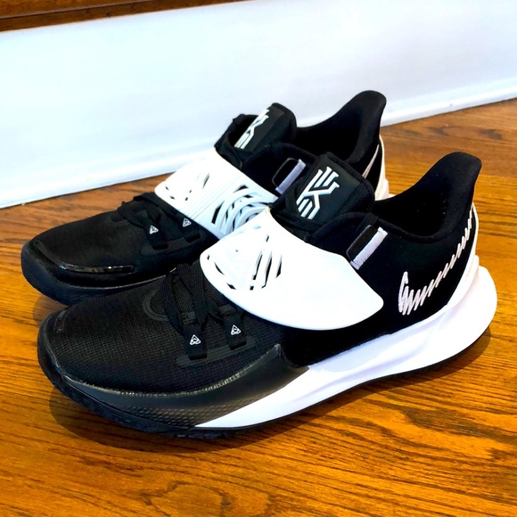 Nike Kyrie Low 3 TB 'Black White' In Preloved Condition Size 10 Men’s!!
